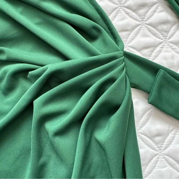 Lark & Ro Emerald Green Jersey Fabric Long Sleeve Wrap Tie Dress Size M - Picture 13 of 15
